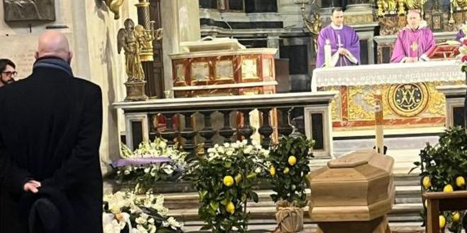 L’ultimo addio a Enrica Bonaccorti. I funerali a Roma