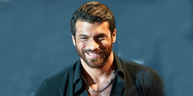 Can Yaman, la “metamorfosi” che nessuno conosce (e quell’incontro che gli ha cambiato la vita)