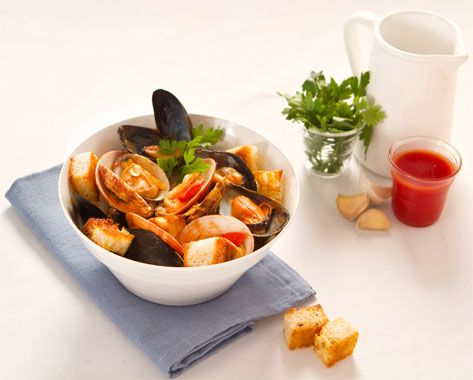 Zuppa di cozze con vongole e fasolari