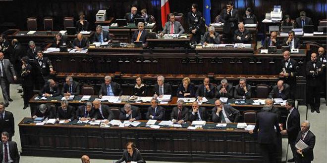 Soldi ai partiti: nel 2012 i rimborsi scenderanno a 91 milioni