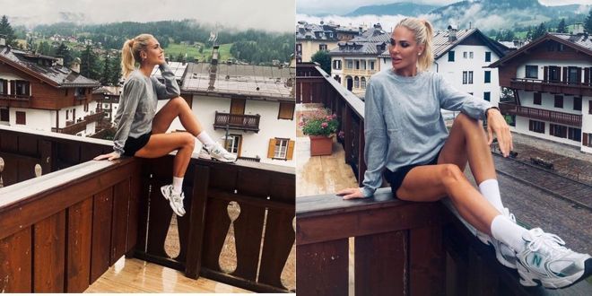 Ilary Blasi, vacanze da single finite: ora cambia vita e taglio di capelli (per non assomigliare a Noemi Bocchi)