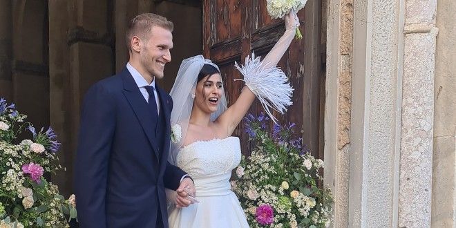 Alice Sabatini e Gabriele Benetti, il matrimonio tra l’ex Miss Italia e il giocatore di basket è romanticissimo