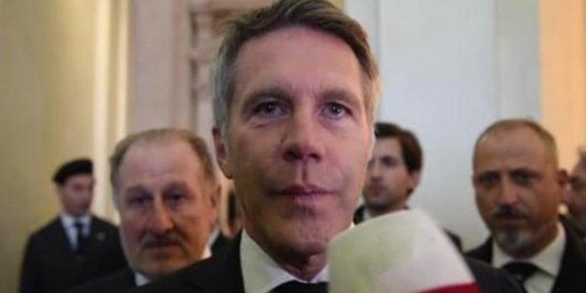 Filiberto Emanuele Filiberto di Savoia, a Loreto per commemorare il padre | Video ...