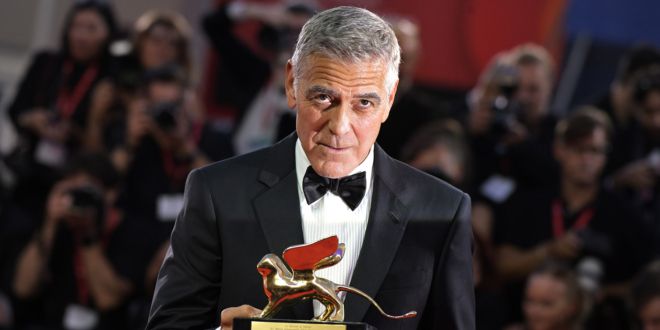 Venezia 2026, George Clooney racconta la gavetta prima del successo: «Ho fatto di tutto, persino il venditore porta a porta»
