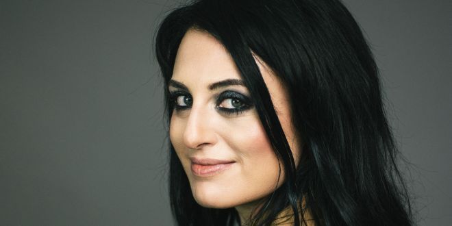 Francesca Giannone, l’intervista alla scrittice che ha battuto perfino Roberto Vannacci