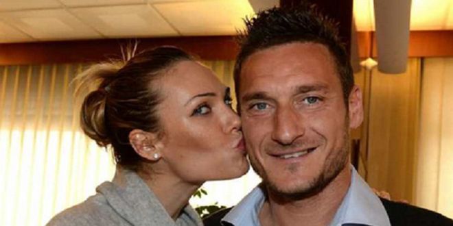 Parla Francesco Totti: “Io, Ilary Blasi, i figli… vi svelo tutto: in casa comanda Chanel”