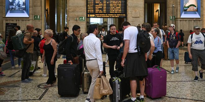 A settembre tornano gli scioperi: fra treni e aerei, il calendario delle proteste
