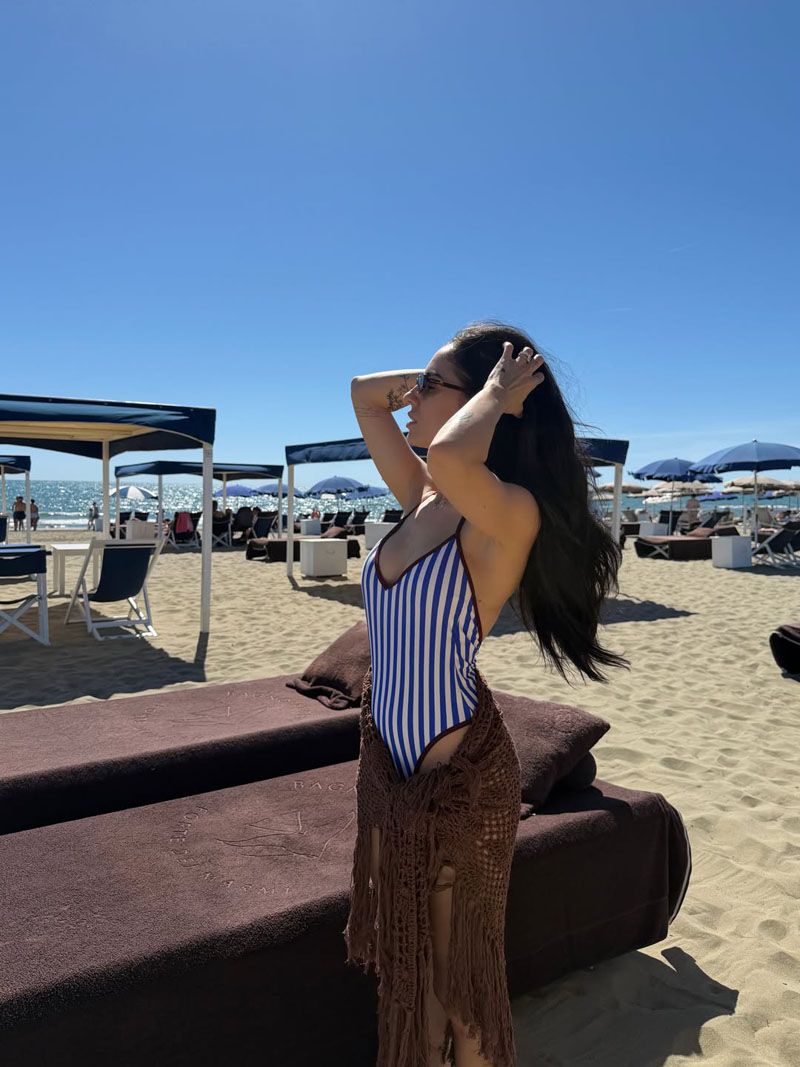 Giulia De Lellis in Forte dei Marmi (Instagram)