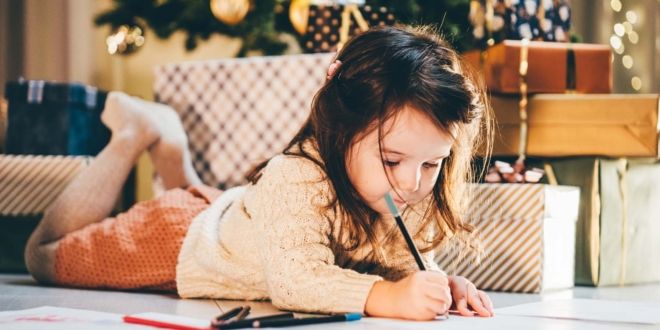 Scrivere a mano stimola la memoria e aiuta a muoversi meglio