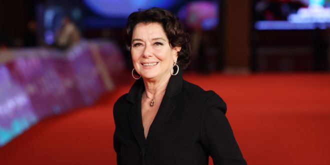 Monica Guerritore concorrente a Ballando con le Stelle: la rinascita dopo aver finito la chemio