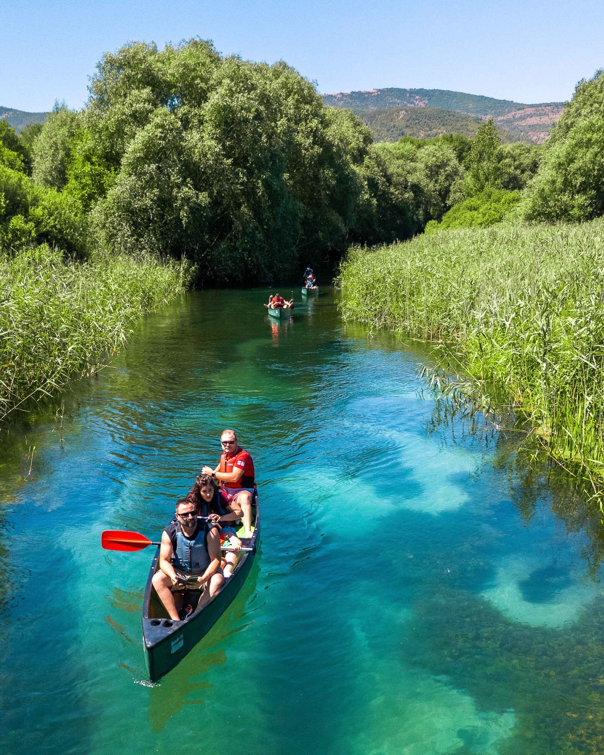 By canoe along the Tirino river, in Abruzzo