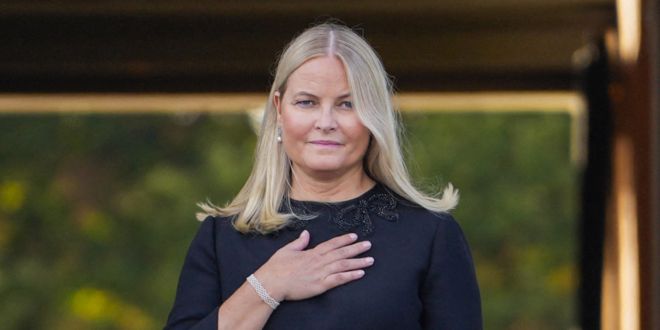 Il trono della discordia: la regina Mette-Marit divide la Norvegia (ma il peggio è passato)