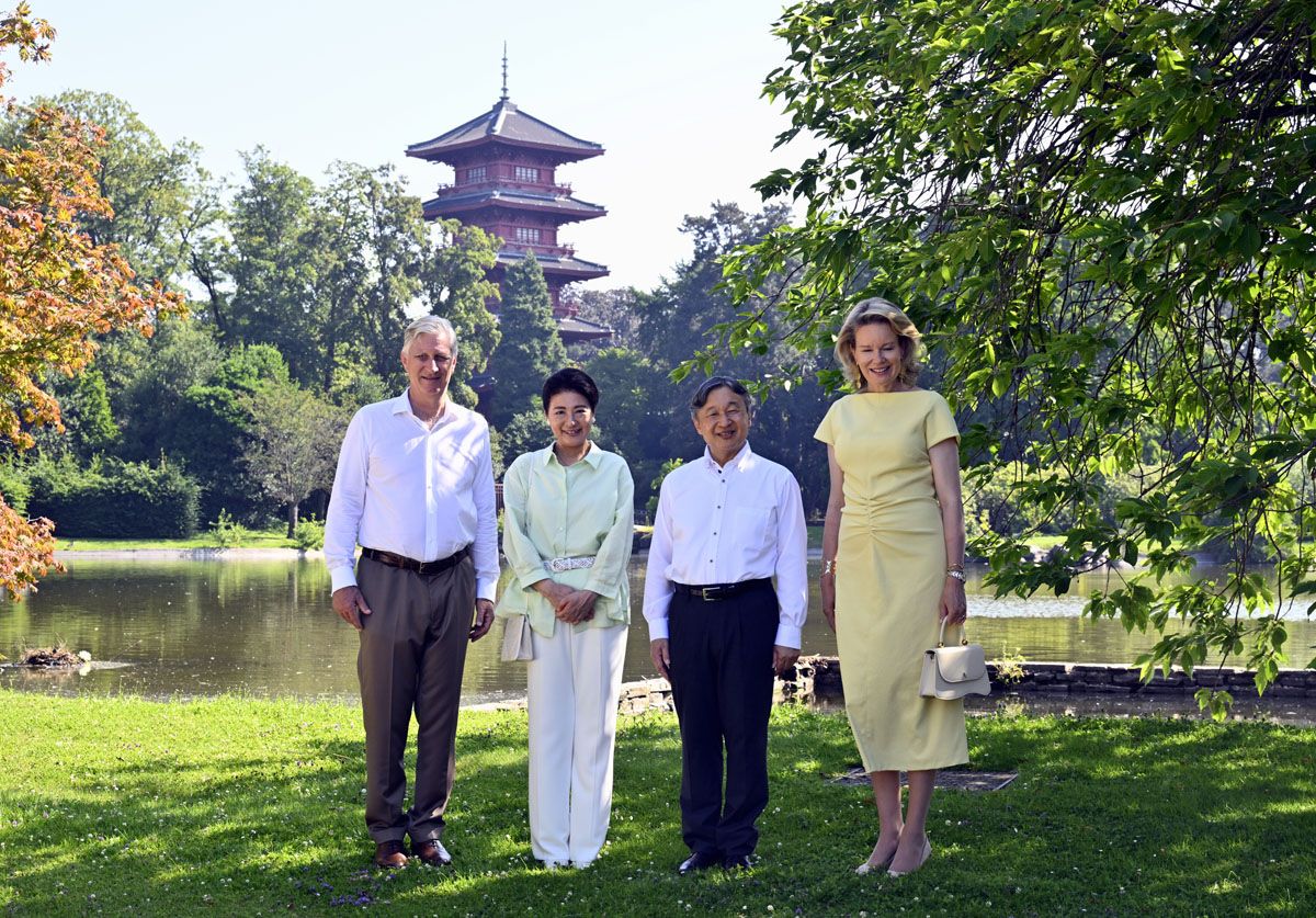 Naruhito and Masako of Japan greet Belgium from the beautiful pagoda in Laeken park, Brussels, accompanied by Mathilde and Philippe (Ipa)