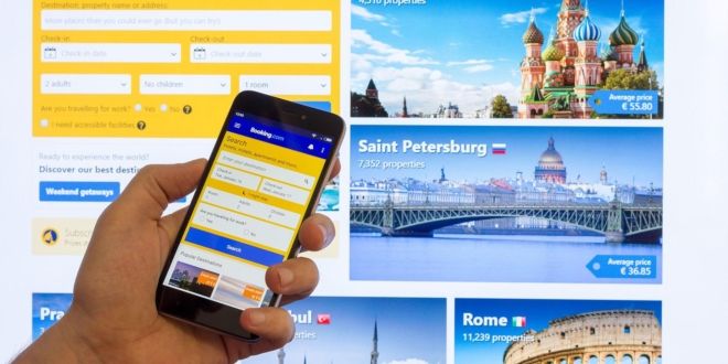 Attacco hacker a Booking.com, come proteggersi dal rischio truffe