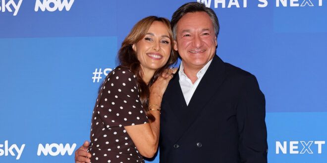 Fabio Caressa e Benedetta Parodi ci portano in viaggio con loro. Mentre Lino Guanciale diventa medico: le novità su Sky e Tv8