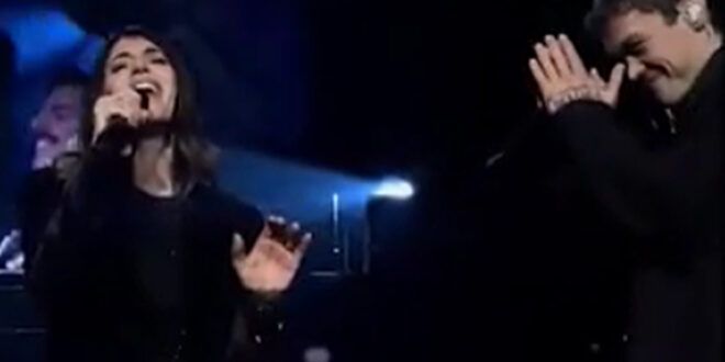 Giorgia e Blanco, l’inedito duetto sul palco è emozionante